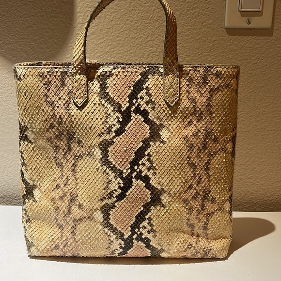 Madewell The Zip-Top Transport Crossbody: Snake Embossed Leather Edition - Picture 4 of 11